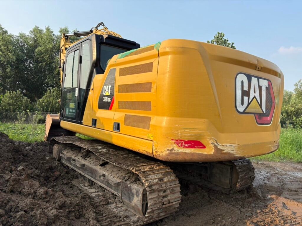 Used CAT 320GC Excavator image 1